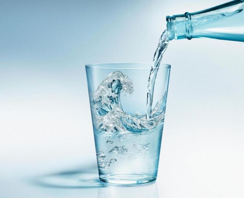 During your alcohol diet, you need to drink plenty of clean water