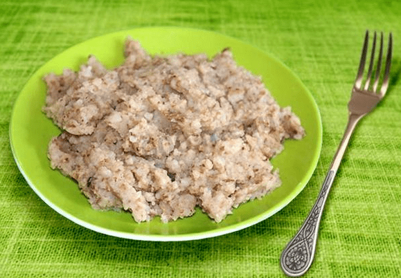 Porridge leaves made of grinding bucket with manku